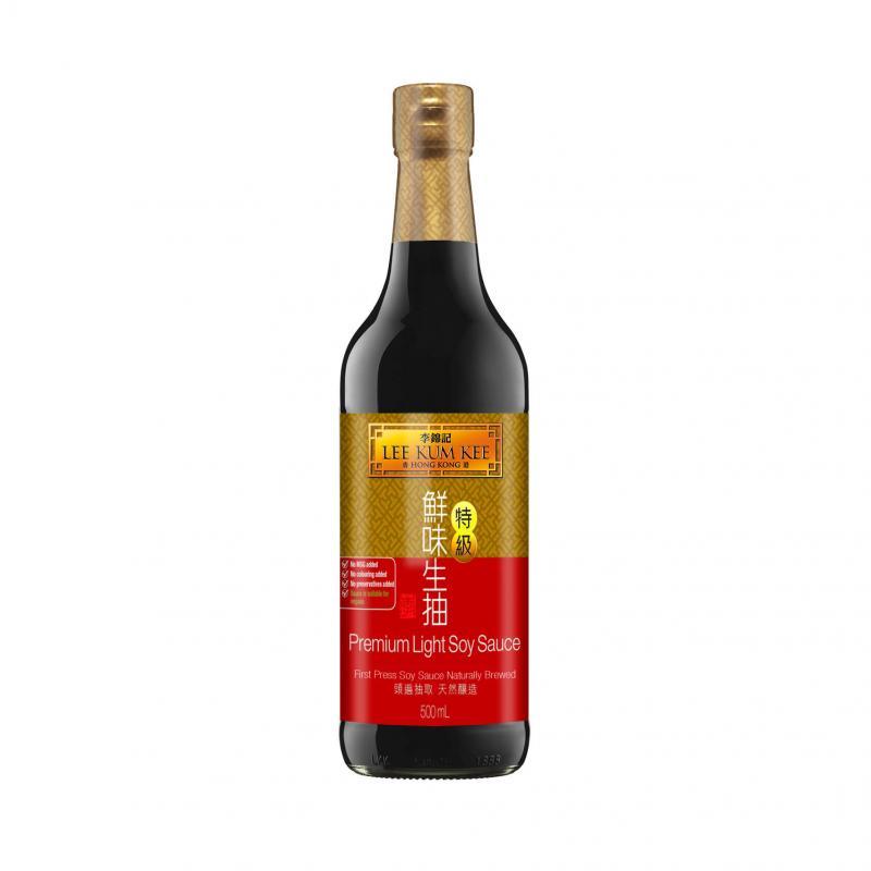 【李锦记618特惠】【2瓶装500ml】买特级鲜味生抽 500ml*2-送1瓶wow chii辣椒酱 /LKK Premium Light Sauce 500ml